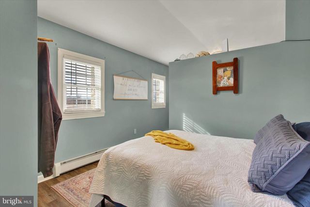 2894 OXFORD RD, New Oxford, PA 17350