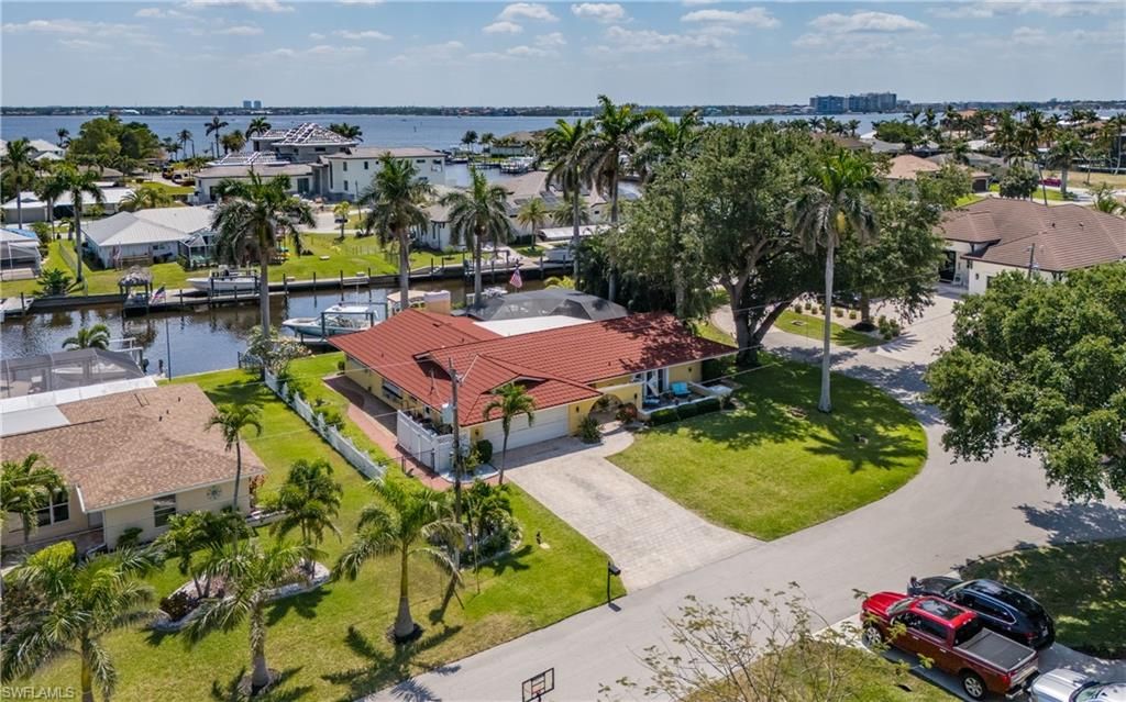 5347 Malibu CT, Cape Coral, FL 33904