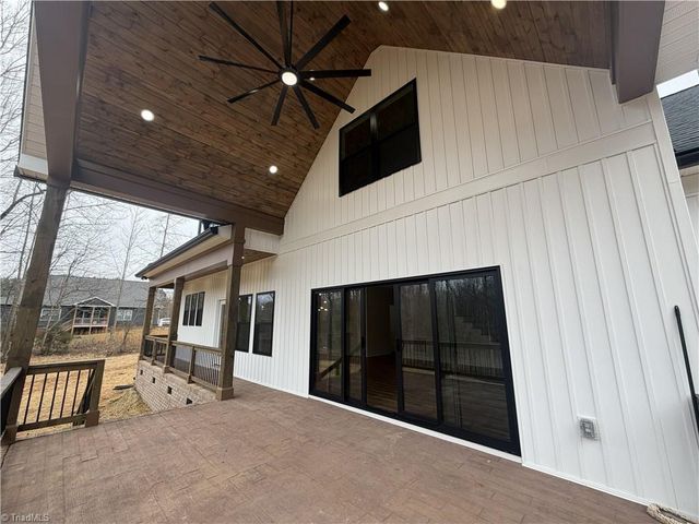 7104 Faucette Farms Drive, Browns Summit, NC 27214