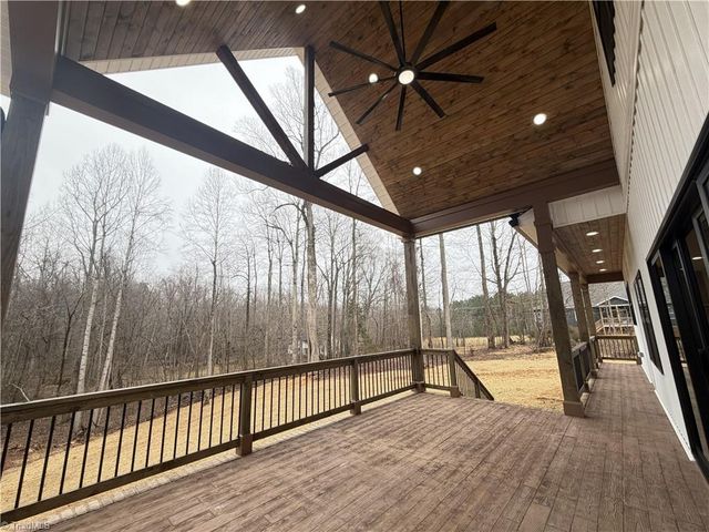 7104 Faucette Farms Drive, Browns Summit, NC 27214