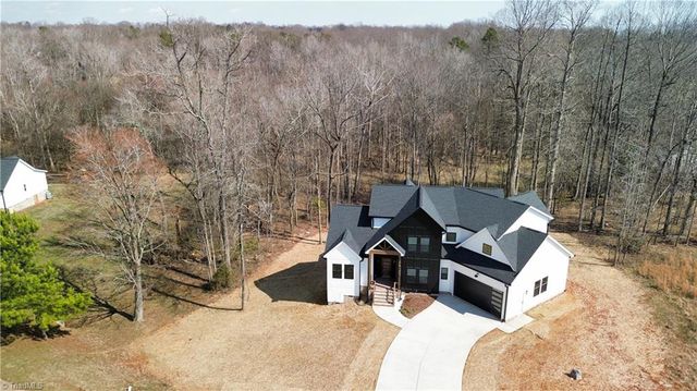 7104 Faucette Farms Drive, Browns Summit, NC 27214