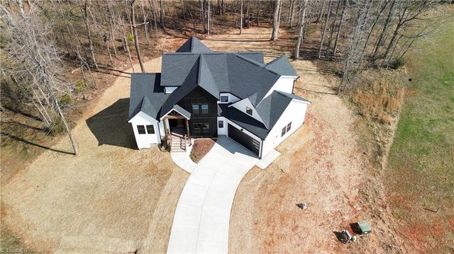 7104 Faucette Farms Drive, Browns Summit, NC 27214