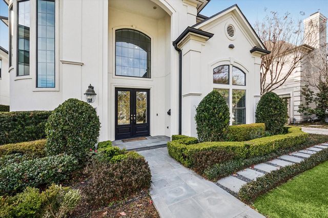 807 N 2nd Street, Bellaire, TX 77401