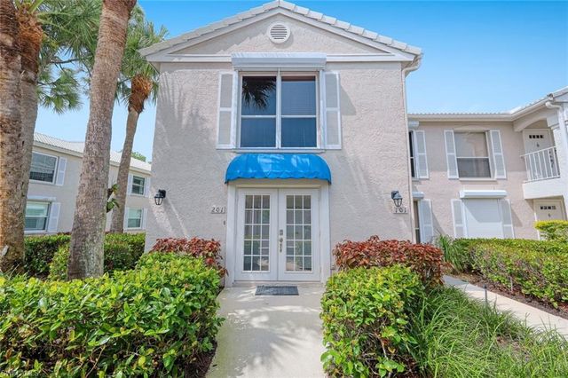 881 Gulf Pavilion DR 201, Naples, FL 34108