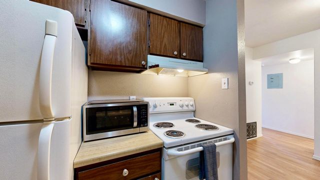 1601 Pennsylvania Street NE U 04, Albuquerque, NM 87110