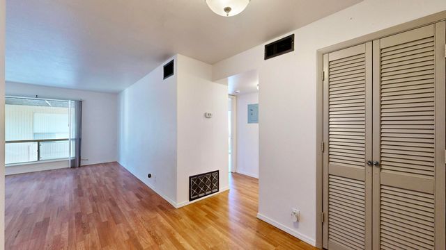 1601 Pennsylvania Street NE U 04, Albuquerque, NM 87110
