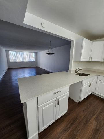 9001 SW 77th Avenue C-802, Miami, FL 33156