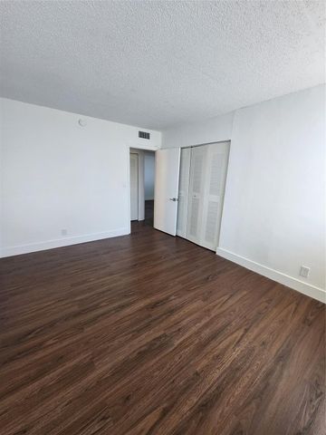 9001 SW 77th Avenue C-802, Miami, FL 33156