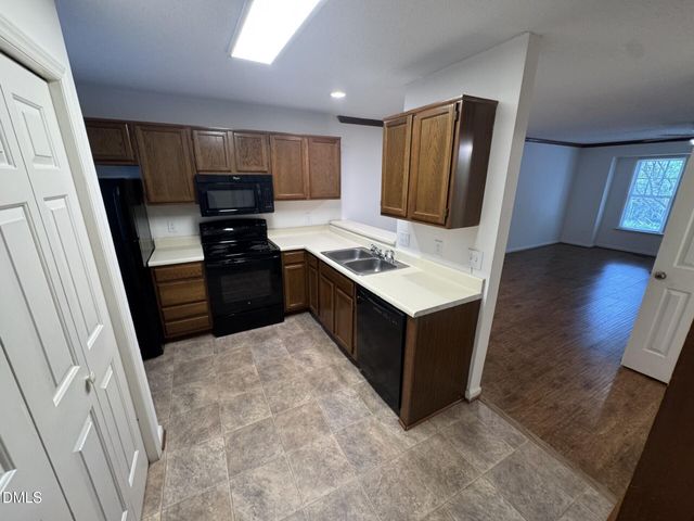 174 Winners Circle, Cary, NC 27511