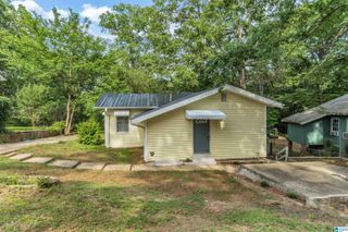 211 LAKESHORE CIRCLE, Adamsville, AL 35005