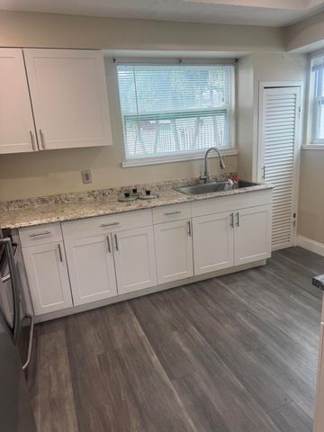 2793 SHAWNEE Road B, West Palm Beach, FL 33406