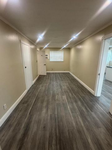 2793 SHAWNEE Road B, West Palm Beach, FL 33406