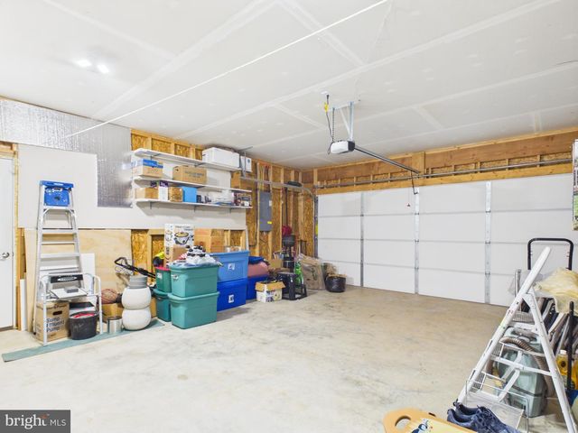 185 TWICKENHAM DR, Martinsburg, WV 25403