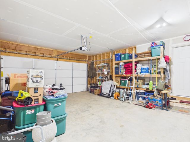 185 TWICKENHAM DR, Martinsburg, WV 25403