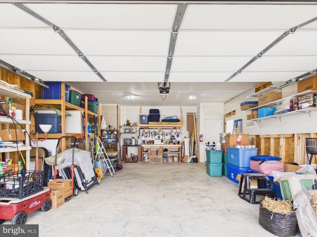 185 TWICKENHAM DR, Martinsburg, WV 25403