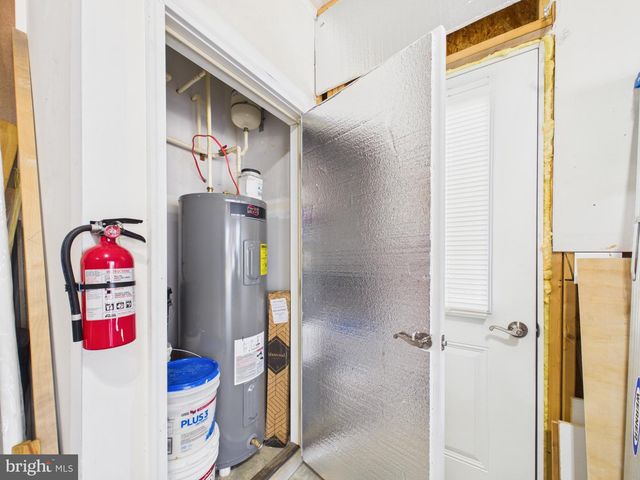 185 TWICKENHAM DR, Martinsburg, WV 25403