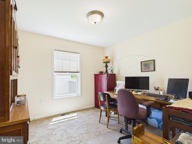 185 TWICKENHAM DR, Martinsburg, WV 25403