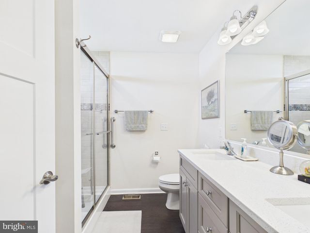 185 TWICKENHAM DR, Martinsburg, WV 25403