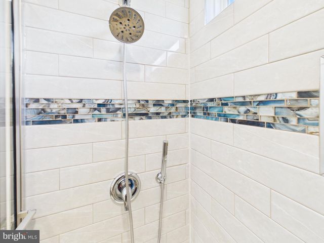 185 TWICKENHAM DR, Martinsburg, WV 25403
