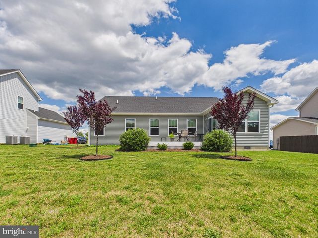 185 TWICKENHAM DR, Martinsburg, WV 25403