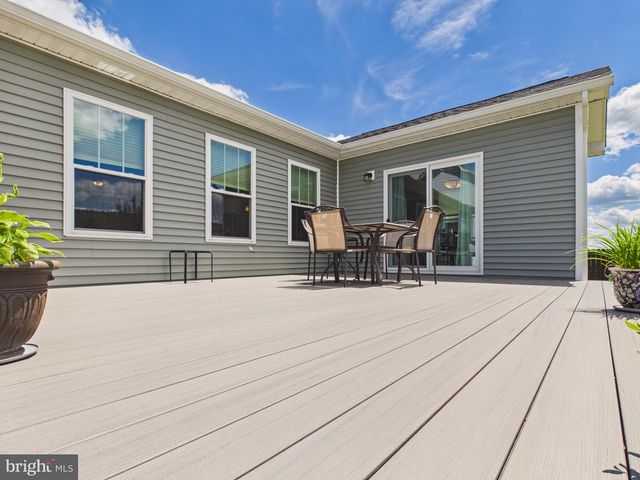 185 TWICKENHAM DR, Martinsburg, WV 25403