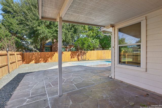 112 Storm Mountain Rd, Cibolo, TX 78108