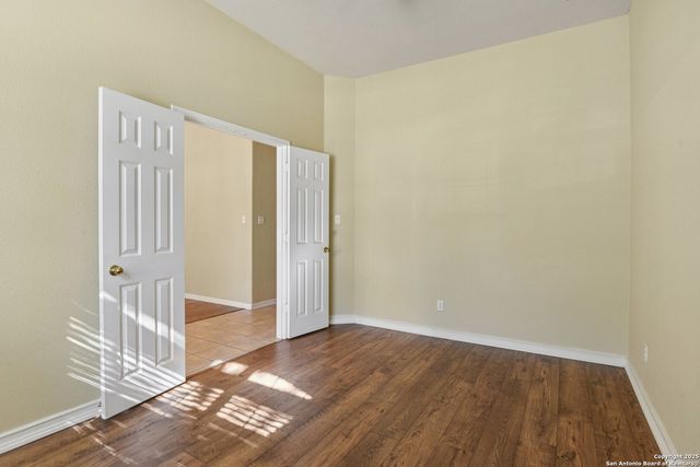 112 Storm Mountain Rd, Cibolo, TX 78108