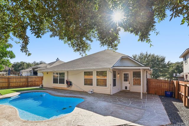 112 Storm Mountain Rd, Cibolo, TX 78108