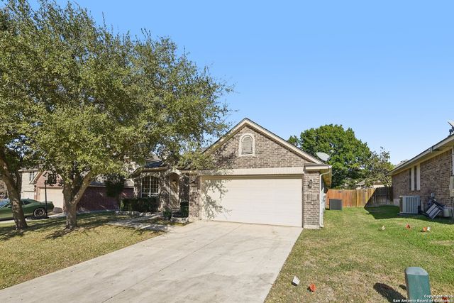 112 Storm Mountain Rd, Cibolo, TX 78108