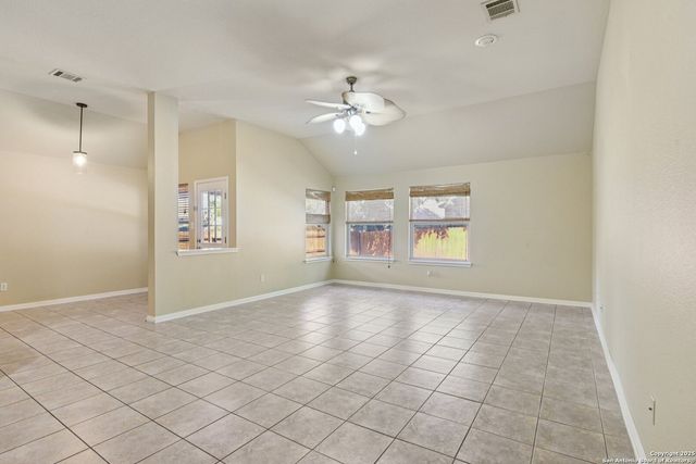 112 Storm Mountain Rd, Cibolo, TX 78108