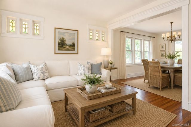 462 Bronxville Road, Bronxville, NY 10708