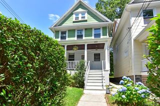 462 Bronxville Road, Bronxville, NY 10708