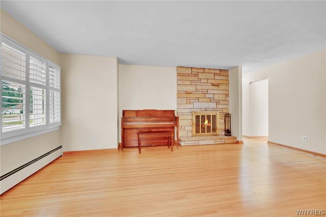 4751 Brentwood Drive, Clarence, NY 14221