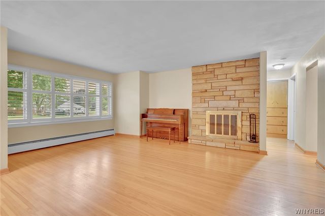 4751 Brentwood Drive, Clarence, NY 14221