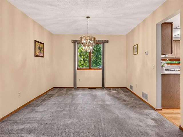 180 Brush Creek Drive, Greece, NY 14612
