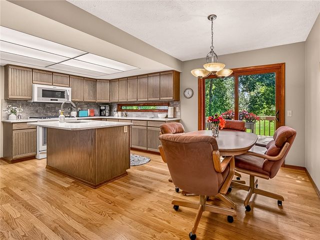 180 Brush Creek Drive, Greece, NY 14612