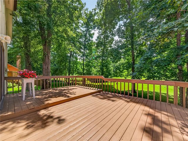 180 Brush Creek Drive, Greece, NY 14612