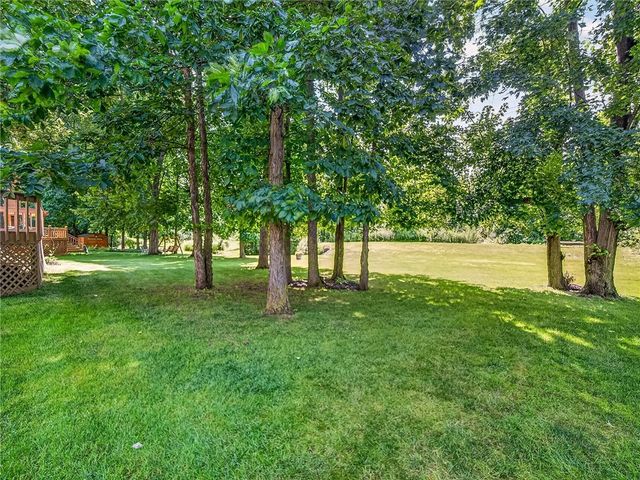 180 Brush Creek Drive, Greece, NY 14612