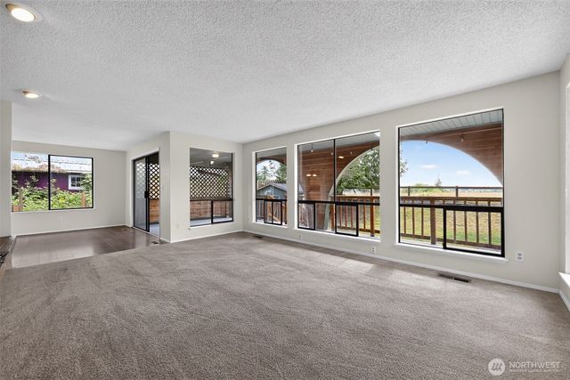 43729 284th Avenue SE, Enumclaw, WA 98022