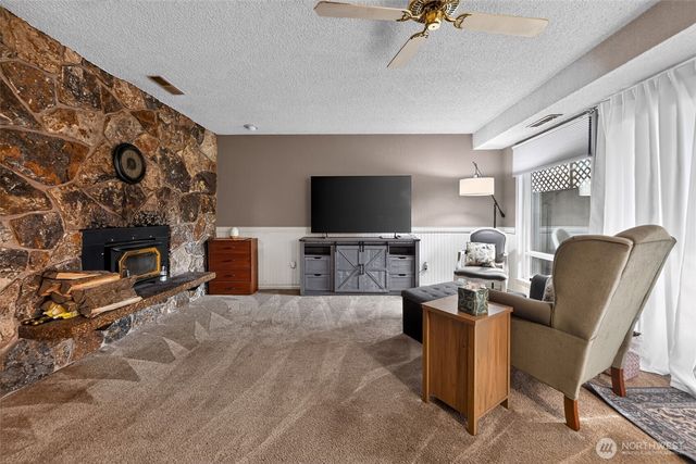 43729 284th Avenue SE, Enumclaw, WA 98022