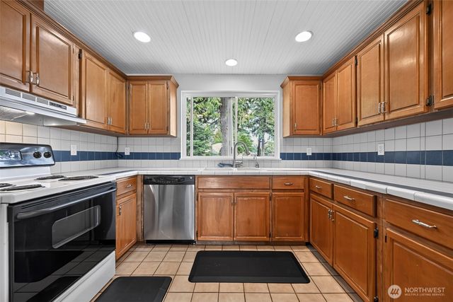 43729 284th Avenue SE, Enumclaw, WA 98022