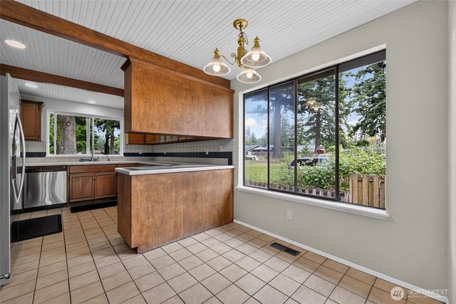 43729 284th Avenue SE, Enumclaw, WA 98022