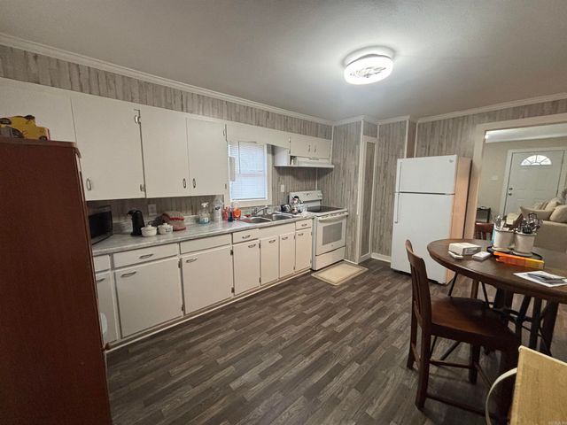 1108 N Hickory Street, Bald Knob, AR 72010