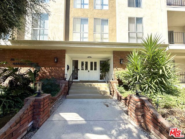 711 Orange Grove Avenue 214, South Pasadena, CA 91030