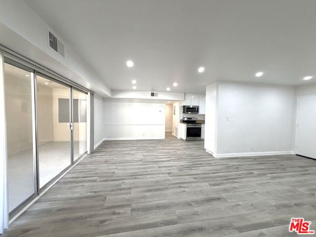 711 Orange Grove Avenue 214, South Pasadena, CA 91030