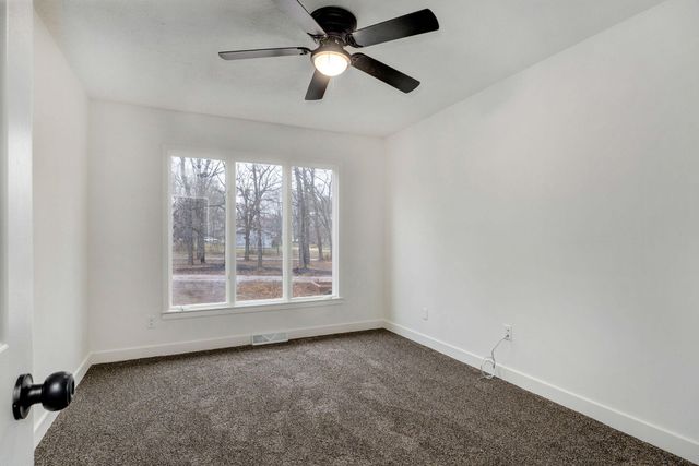 3526 W Farm Road 88, Springfield, MO 65803