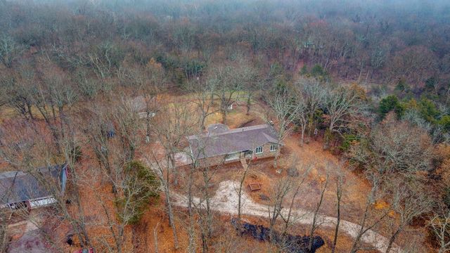 3526 W Farm Road 88, Springfield, MO 65803