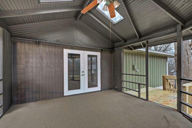 3526 W Farm Road 88, Springfield, MO 65803