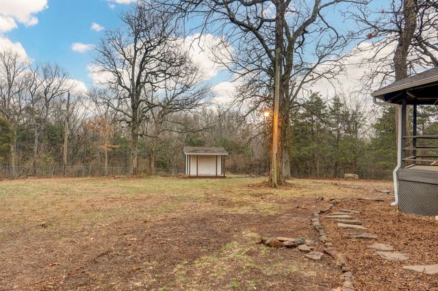 3526 W Farm Road 88, Springfield, MO 65803