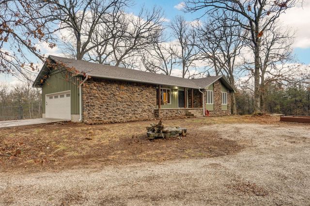 3526 W Farm Road 88, Springfield, MO 65803